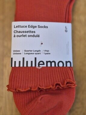 lululemon Lettuce Edge Quarter Socks - Cherry Ember Red Sz Large